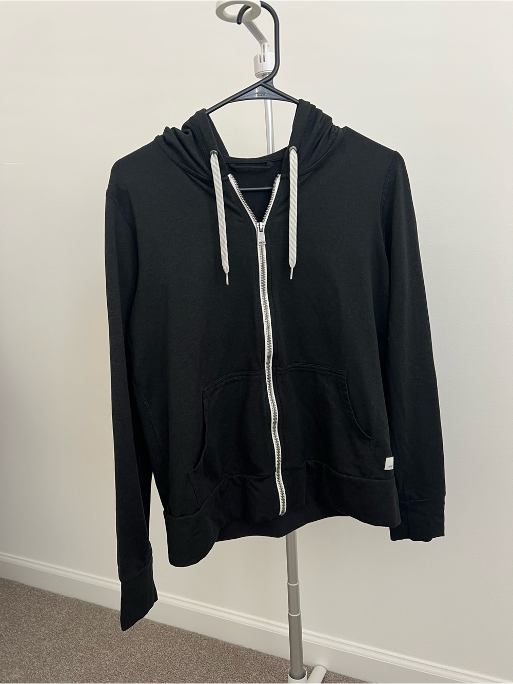 Vuori Black Jogger Set